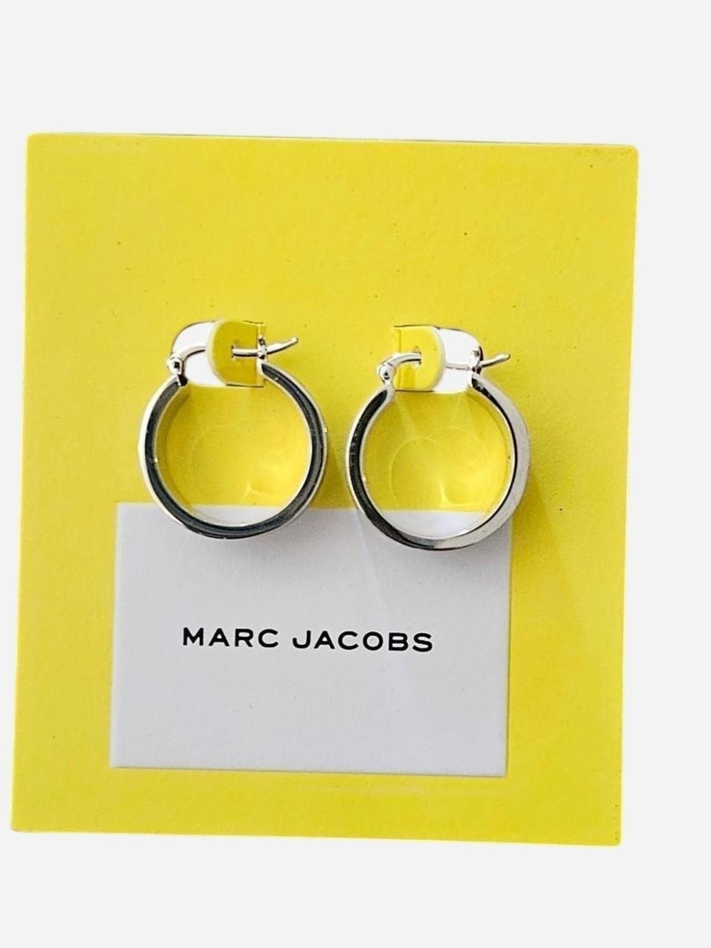 Accessories Subcategory Identification - Picture 2 of 3